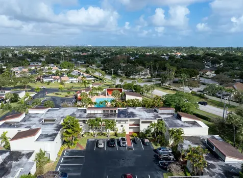 2528 Boundbrook Drive West Palm Beach FL 33406