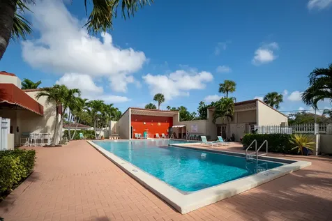 2528 Boundbrook Drive West Palm Beach FL 33406