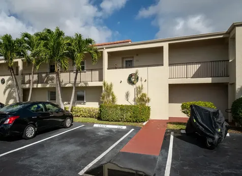 2528 Boundbrook Drive West Palm Beach FL 33406