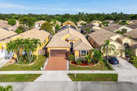 9531 Lago Drive Boynton Beach FL 33472