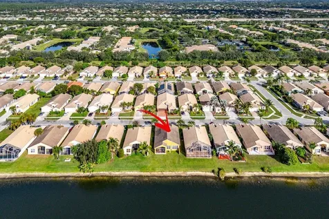 9531 Lago Drive Boynton Beach FL 33472