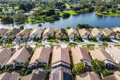 9531 Lago Drive Boynton Beach FL 33472