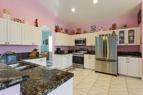 10 Lawrence Lake Drive Boynton Beach FL 33436