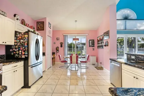 10 Lawrence Lake Drive Boynton Beach FL 33436