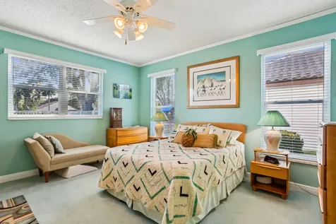 10 Lawrence Lake Drive Boynton Beach FL 33436