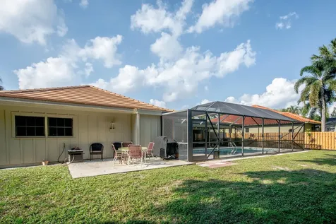2758 Biarritz Drive Palm Beach Gardens FL 33410