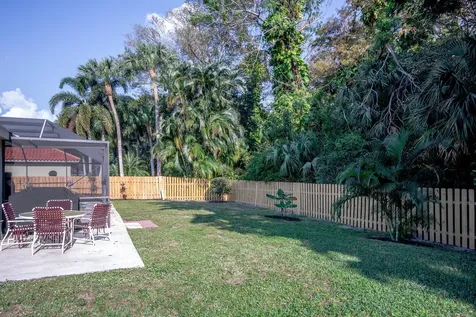 2758 Biarritz Drive Palm Beach Gardens FL 33410