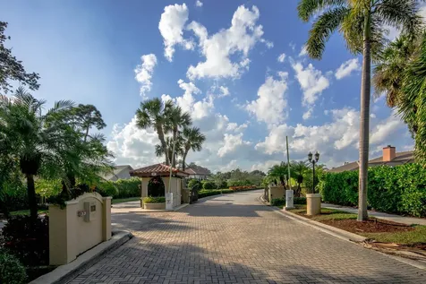 2758 Biarritz Drive Palm Beach Gardens FL 33410