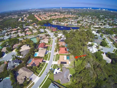 2758 Biarritz Drive Palm Beach Gardens FL 33410