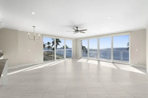 140 Inlet Way Palm Beach Shores FL 33404