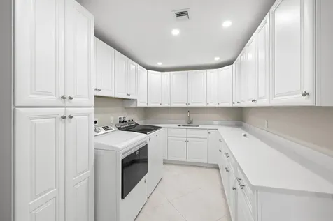 140 Inlet Way Palm Beach Shores FL 33404