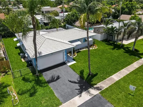 94 Mohigan Circle Boca Raton FL 33487