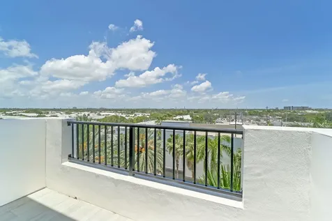 2401 NE 65th Street Fort Lauderdale FL 33308