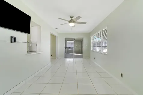 2015 Vastine Drive Boynton Beach FL 33426