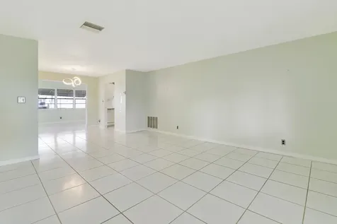 2015 Vastine Drive Boynton Beach FL 33426