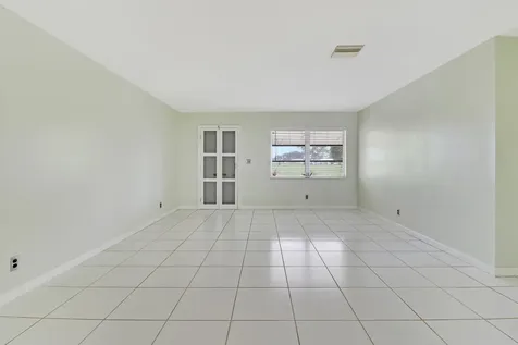 2015 Vastine Drive Boynton Beach FL 33426