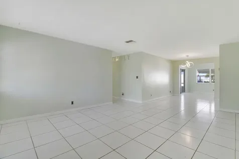 2015 Vastine Drive Boynton Beach FL 33426