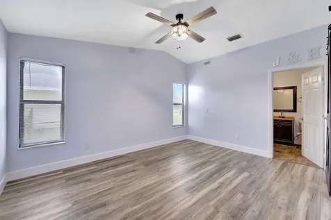654 Sw Pueblo Terrace Port Saint Lucie FL 34953