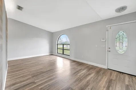 654 Sw Pueblo Terrace Port Saint Lucie FL 34953
