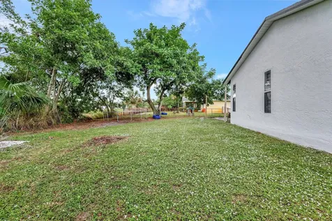 654 Sw Pueblo Terrace Port Saint Lucie FL 34953