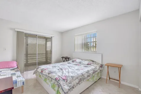 78 Burgundy B Delray Beach FL 33484