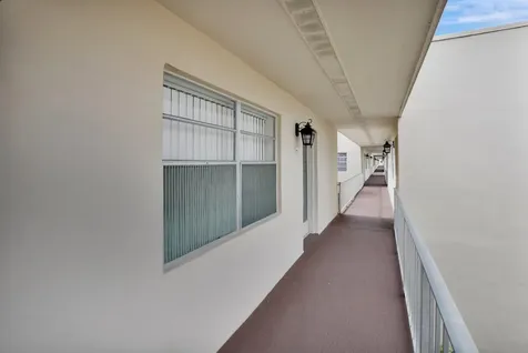 78 Burgundy B Delray Beach FL 33484