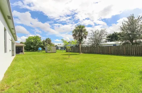850 Sw Abingdon Avenue Port Saint Lucie FL 34953
