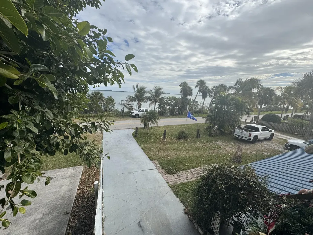 4517 S Indian River Drive Fort Pierce FL 34950
