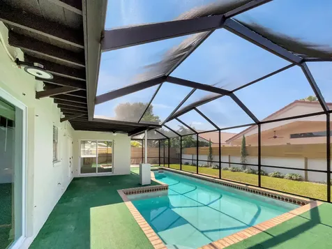 8816 Sw 11th Street Boca Raton FL 33433