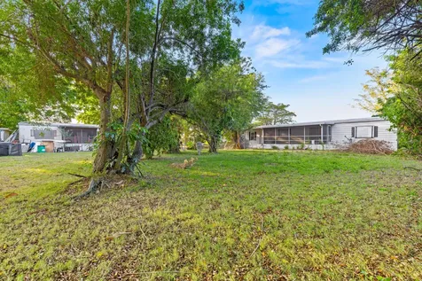 11854 Cove Place Boca Raton FL 33428