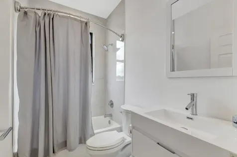 4290 Nw 66th Drive Boca Raton FL 33496
