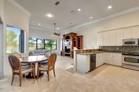 7950 Via Grande Boynton Beach FL 33437