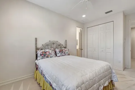 7950 Via Grande Boynton Beach FL 33437