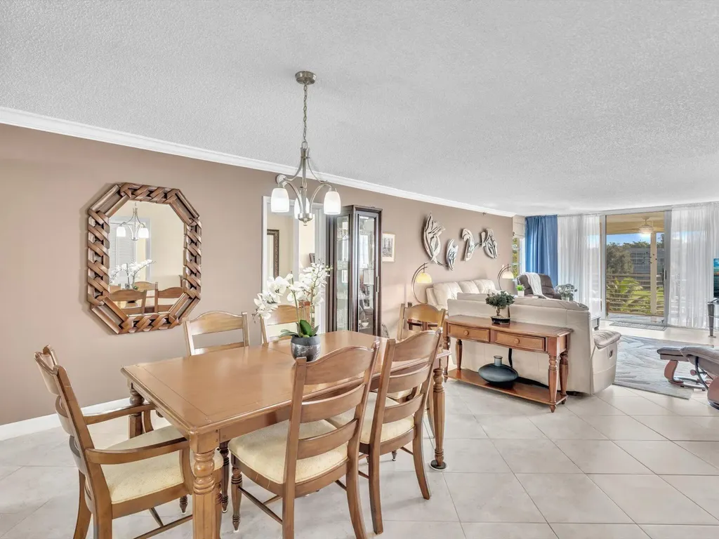 3510 Oaks Way Pompano Beach FL 33069