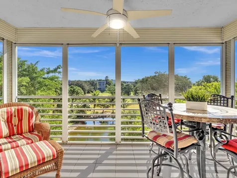 3510 Oaks Way Pompano Beach FL 33069