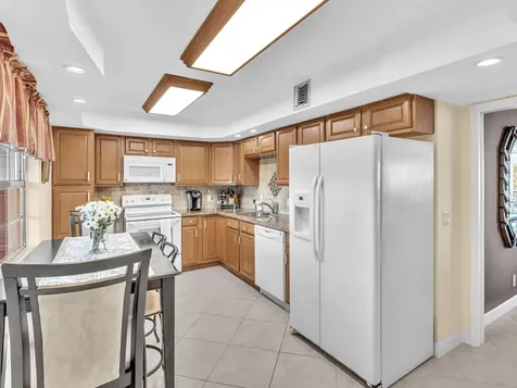 3510 Oaks Way Pompano Beach FL 33069