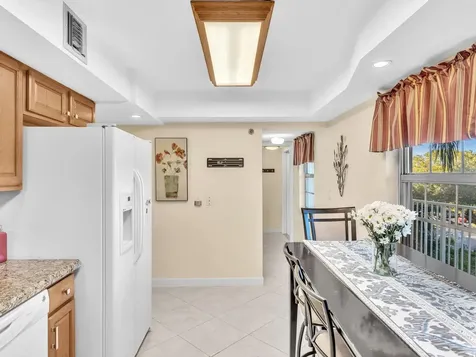 3510 Oaks Way Pompano Beach FL 33069