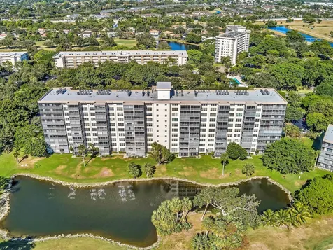3510 Oaks Way Pompano Beach FL 33069