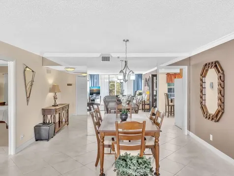 3510 Oaks Way Pompano Beach FL 33069