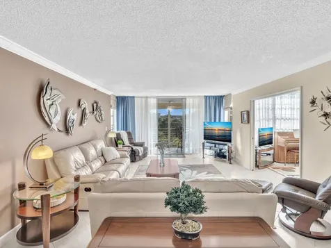 3510 Oaks Way Pompano Beach FL 33069