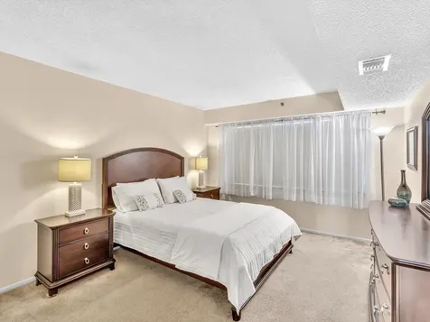 3510 Oaks Way Pompano Beach FL 33069