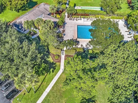 3510 Oaks Way Pompano Beach FL 33069
