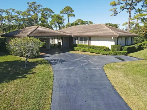501 Forestview Drive Atlantis FL 33462
