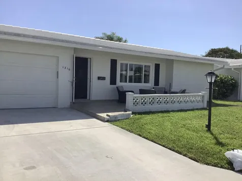 1316 Sw 20th Street Boynton Beach FL 33426