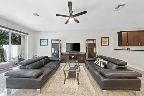 100 Nw 69th Circle Boca Raton FL 33487