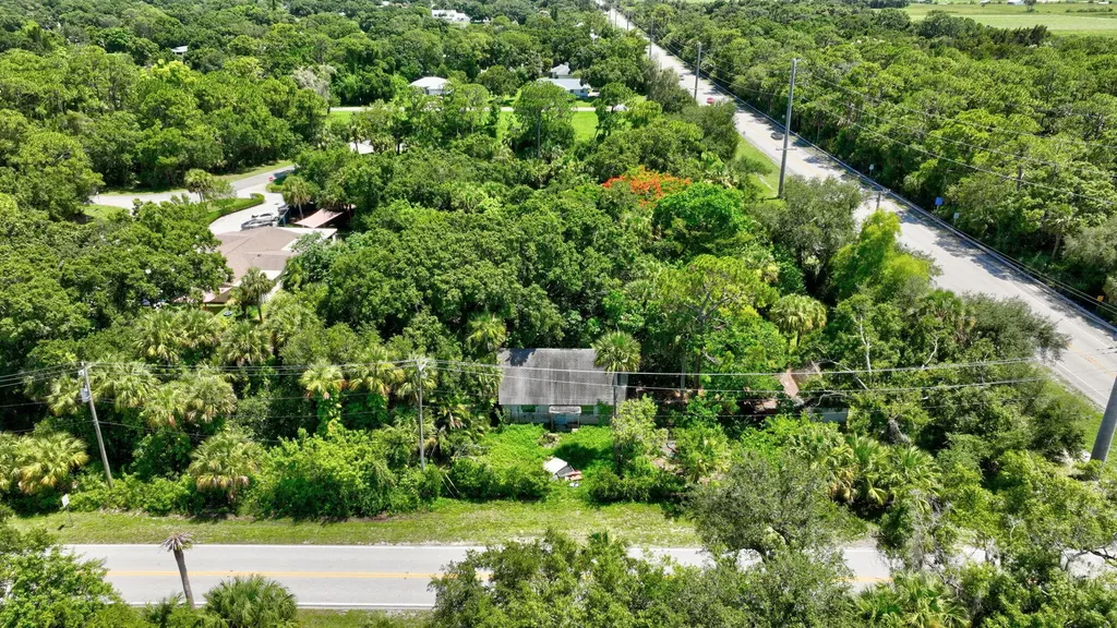 8810 Emerson Avenue Fort Pierce FL 34951