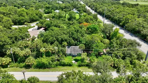 8810 Emerson Avenue Fort Pierce FL 34951