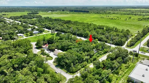 8810 Emerson Avenue Fort Pierce FL 34951