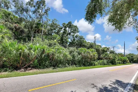 8810 Emerson Avenue Fort Pierce FL 34951