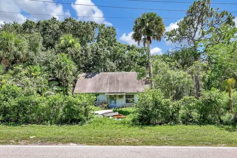 8810 Emerson Avenue Fort Pierce FL 34951